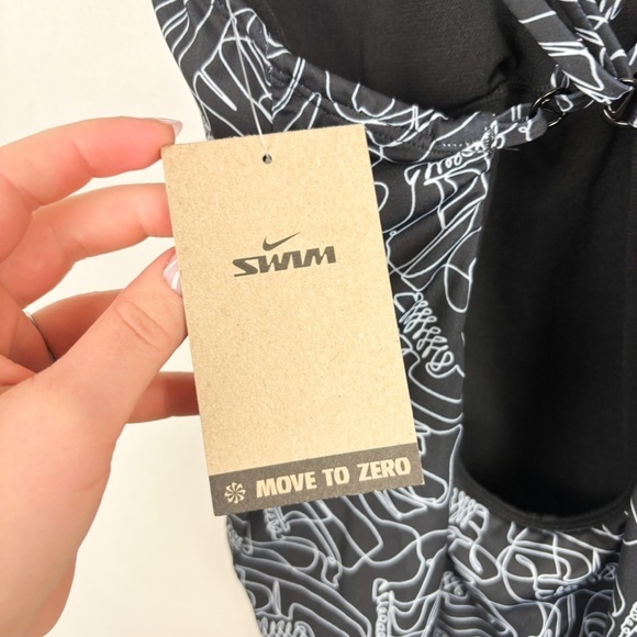 NWT Nike Sneakerkini 2.0 Allover Print One Piece Swimsuit Sz L - Picture 10 of 13